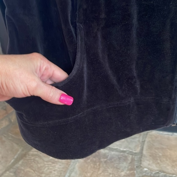 Westbound Woman black zippered jacket with front pockets. Size 16 - Picture 3 of 8